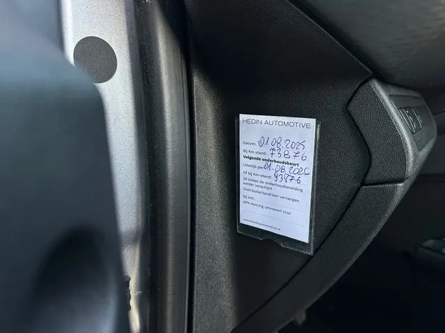 Peugeot 2008 1.2 PureTech GT-Line 2019 Benzine 12