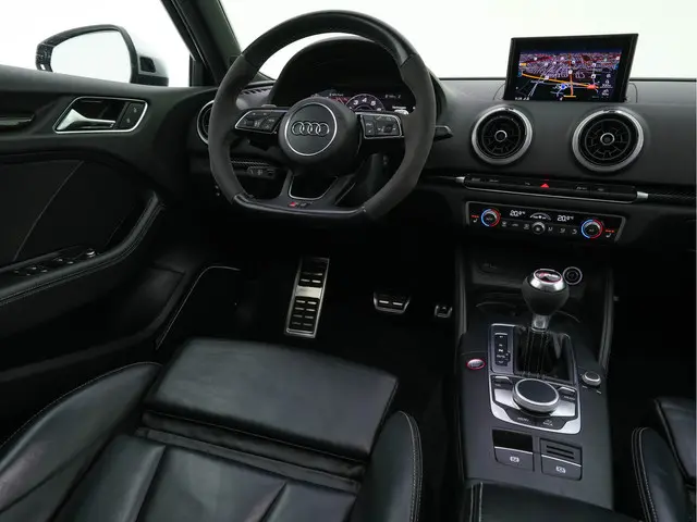 Audi RS3 2.5 TFSI quattro 2017 Benzine 7