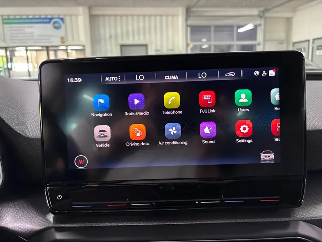 SEAT Leon 1.0 TSI Style Launch Edition 2020 Benzine 24