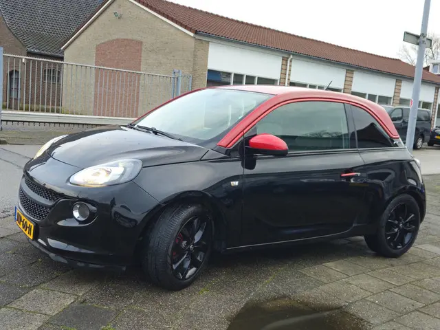 Opel ADAM 1.2 Glam 2019 Benzine 2
