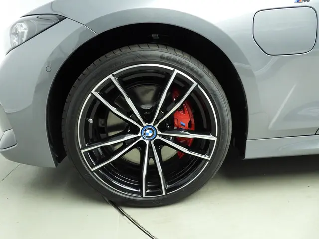 BMW 3 Serie Sedan 320e 2025 Hybride Benzine 37