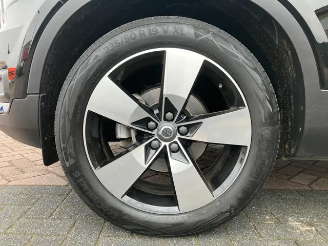 Volvo XC40 1.5 T3 2019 Benzine 16