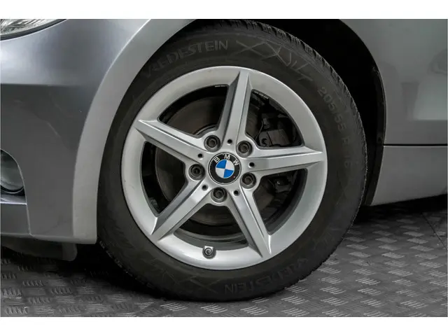 BMW 1 Serie Cabrio 120i High Executive 2012 Benzine 4