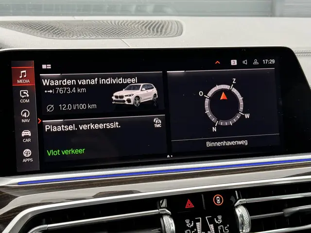 BMW X5 xDrive40i High Executive 7p. 2019 Benzine 20