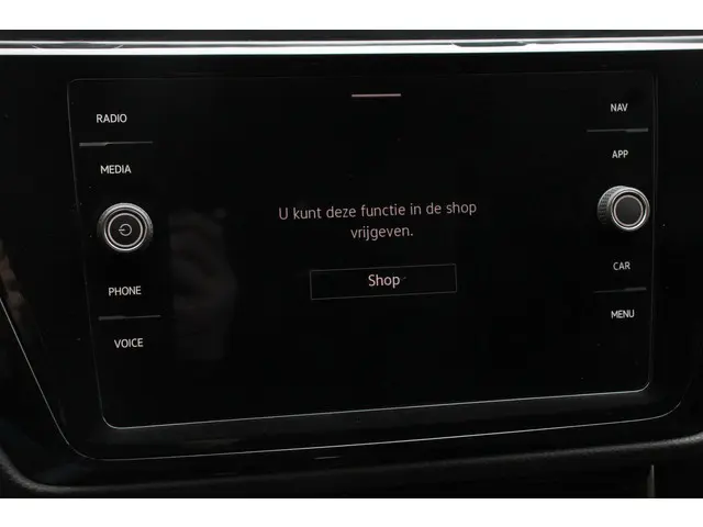 Volkswagen Touran 1.5 TSI DSG Highline 7p 2021 Benzine 24