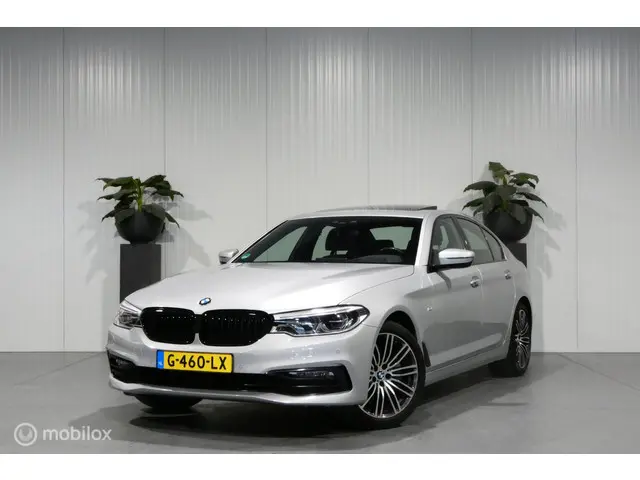 BMW 5 Serie 530i High Executive 2018 Benzine