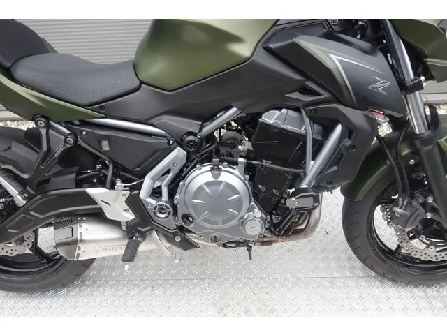 Kawasaki Z650 ABS 2018 Benzine 9