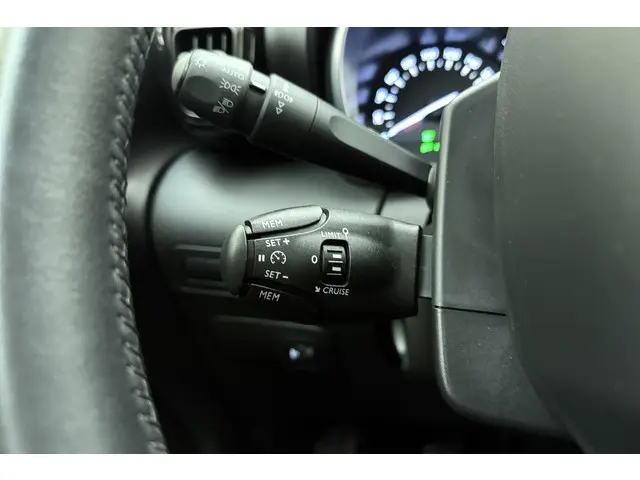 Citroën C3 Aircross 1.2 PureTech S&S Shine 2020 Benzine 22