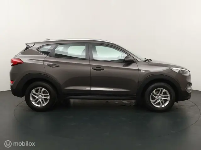 Hyundai Tucson 1.6 GDi Comfort 2017 Benzine 6