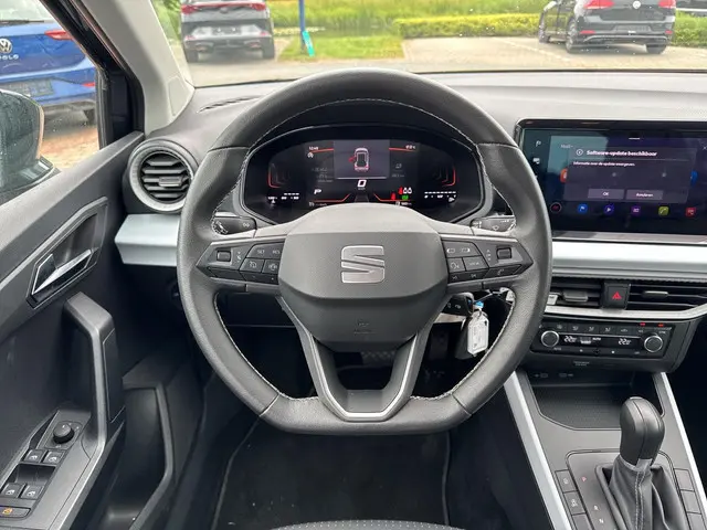 SEAT Arona 1.0 TSI Style 2024 Benzine 12