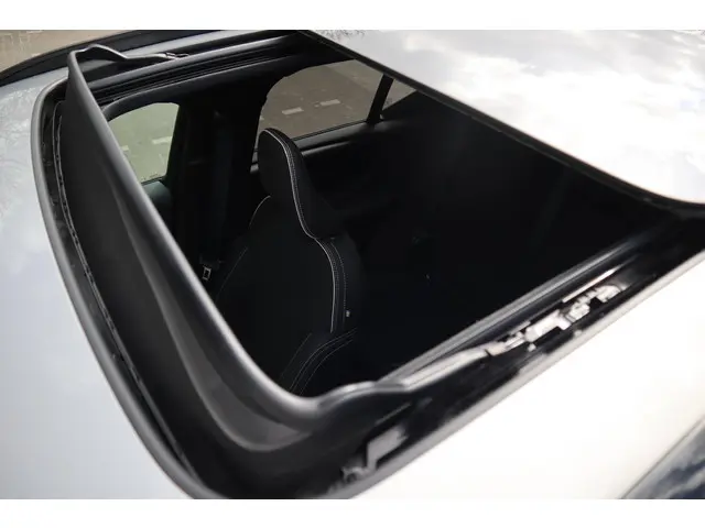 Volvo XC40 2.0 B4 Plus Dark 2025 Benzine 6