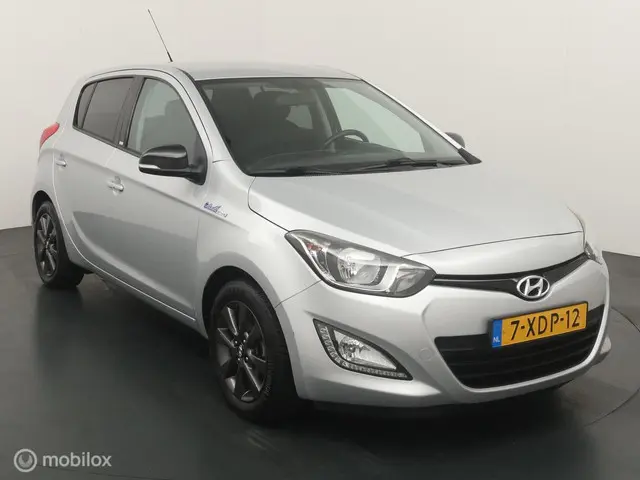Hyundai i20 1.2 HP i-Motion Comfort 2015 Benzine 7