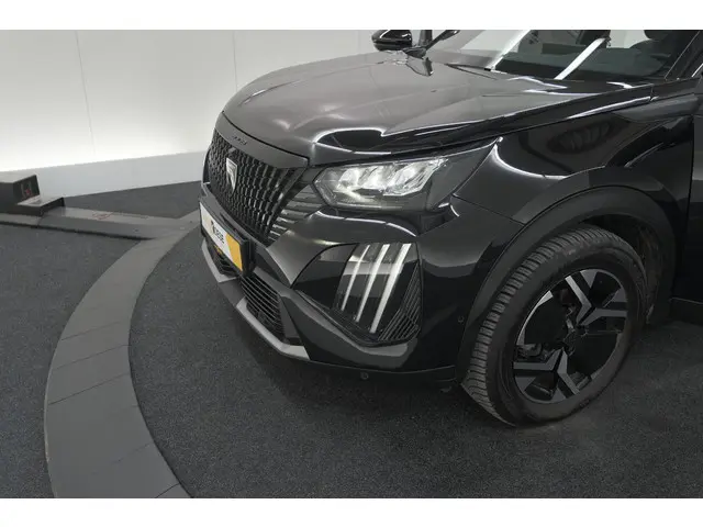 Peugeot 2008 PureTech 130 EAT8 Allure 2024 Benzine 18