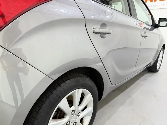 Hyundai i20 I-20 HB 1.2i i-Deal Airco NAP 2014 Benzine 40