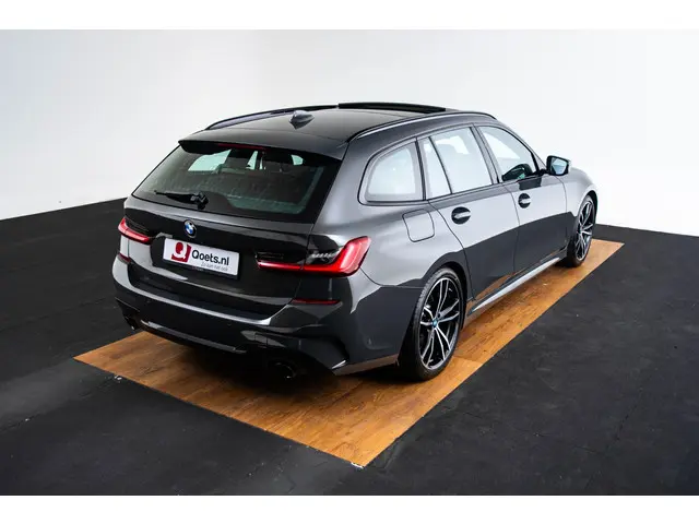 BMW 3 Serie Touring 330i Executive Edition 2020 Benzine 9