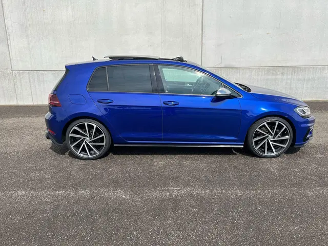 Volkswagen Golf 2.0 TSI 4Motion R 2017 Benzine 11
