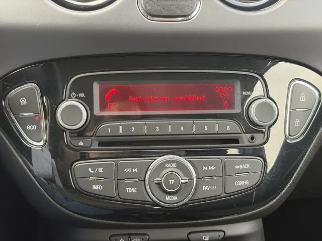 Opel ADAM 1.2 2014 Benzine 13