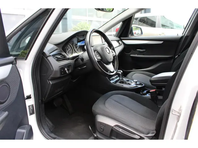BMW 2 Serie Active Tourer 218d M Sport 2015 Diesel 14