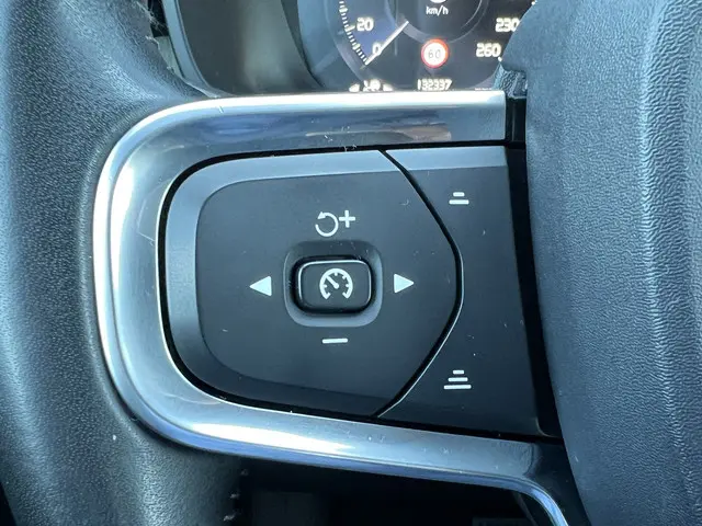 Volvo XC40 2.0 T4 190 pk Inscription 2019 Benzine 35