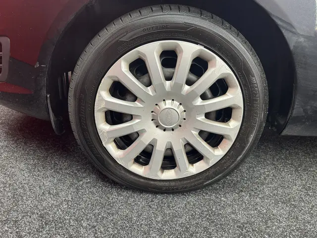 Ford Fiesta 1.0 Style 2016 Benzine 43