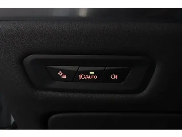 BMW X5 xDrive50e 2025 Hybride Benzine 24