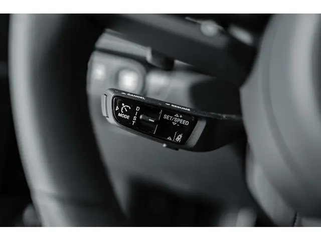 Porsche 911 Carrera GTS 2025 Benzine 25