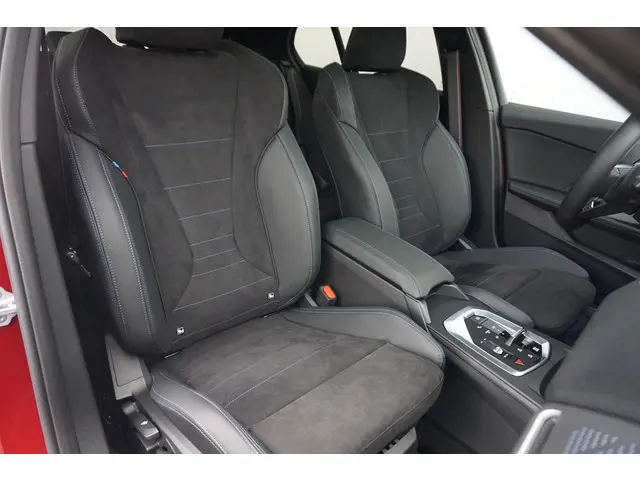 BMW 1 Serie 120 2026 Benzine 8