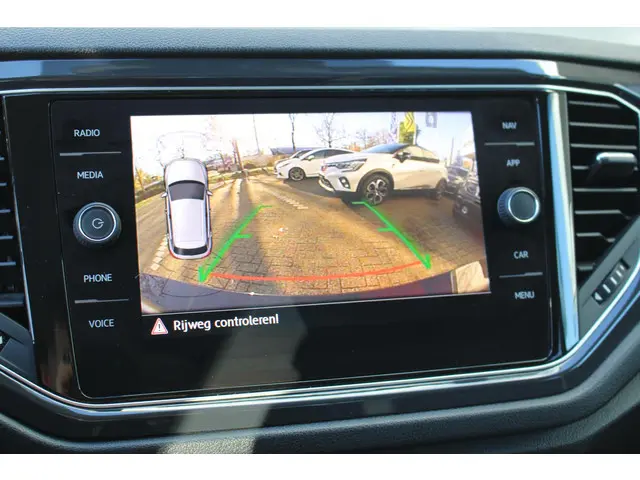 Volkswagen T-Roc 1.5 TSI Sport 2018 Benzine 12