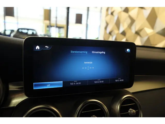 Mercedes-Benz GLC Coupé GLC200 AMG 197pk 2019 Benzine 25