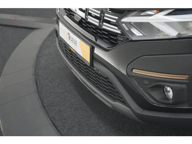 Dacia Jogger TCe 110 Extreme 2025 Benzine 18