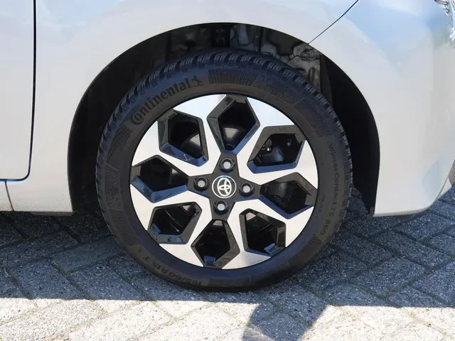 Toyota Aygo 1.0 VVT-i x-first 2019 Benzine 11