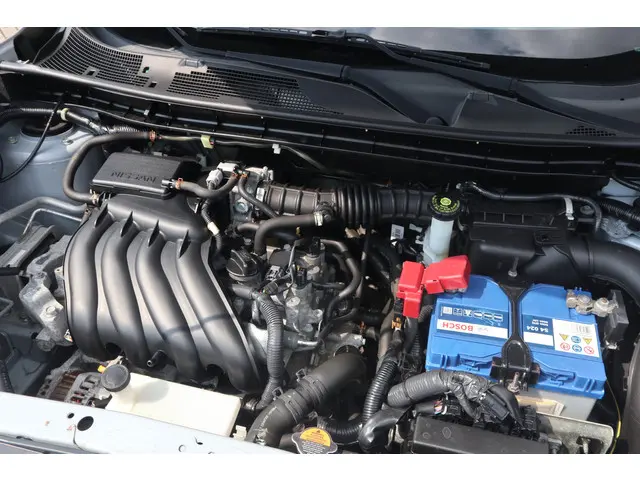 Nissan Juke 1.6 Acenta 2012 Benzine 29