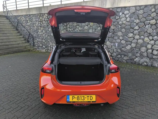 Opel Corsa 1.2 GS Line 2022 Benzine 4