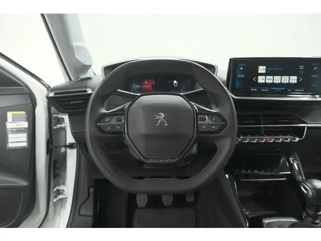 Peugeot 208 PureTech 100 EAT8 Allure Pack 2022 Benzine 30