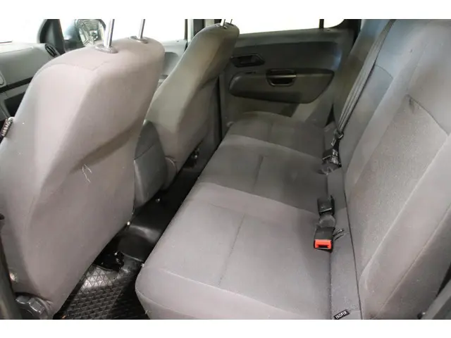 Volkswagen Amarok 2.0 TDI Dubbel Cabine 2015 Diesel 8