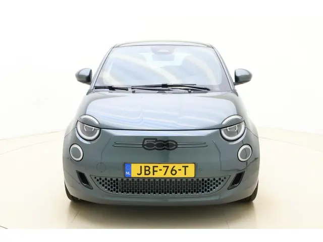 Fiat 500e Giorgio Armani Edition 42 kWh 2025 Elektrisch 6