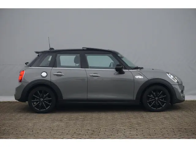 MINI 5-Deurs Cooper S Chili 2020 Benzine 4
