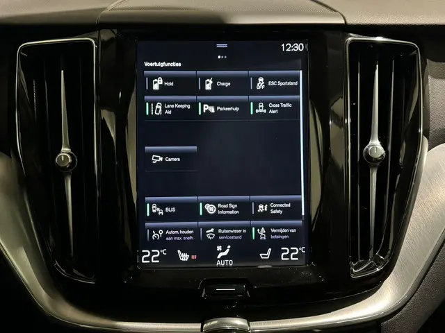 Volvo XC60 2.0 T8 AWD Momentum Pro 2020 Hybride Benzine 12