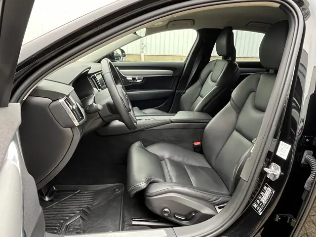 Volvo S90 2.0 T4 Inscription 2018 Benzine 14