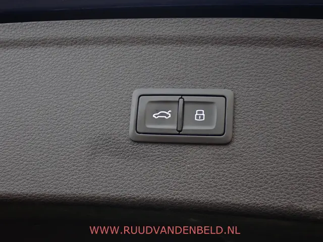 Audi SQ5 3.0TFSI QUATTRO 2018 Benzine 40