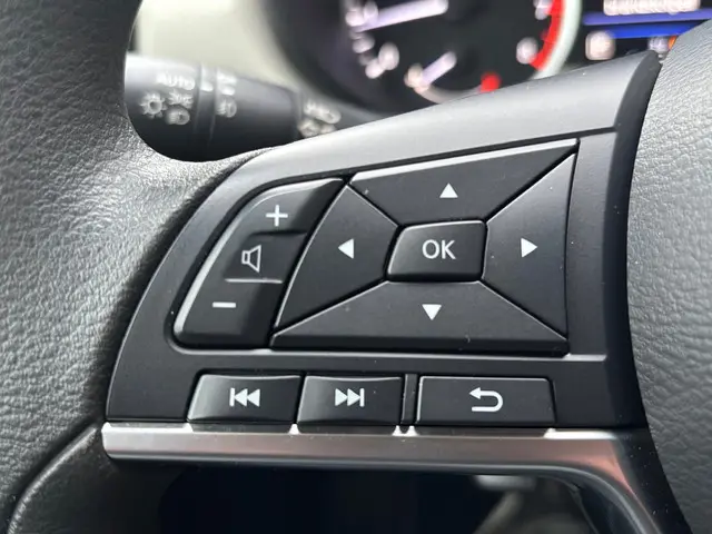 Nissan Micra IG-T 92 Xtronic Kiiro 2022 Benzine 19