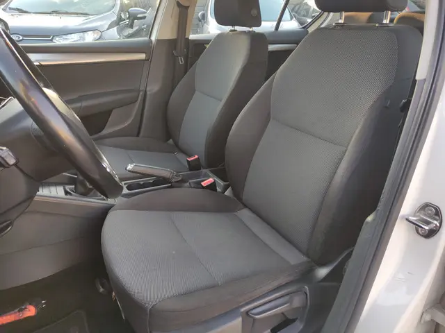 Škoda Octavia 1.2 TSI 105pk Greentech Active 2013 Benzine 12