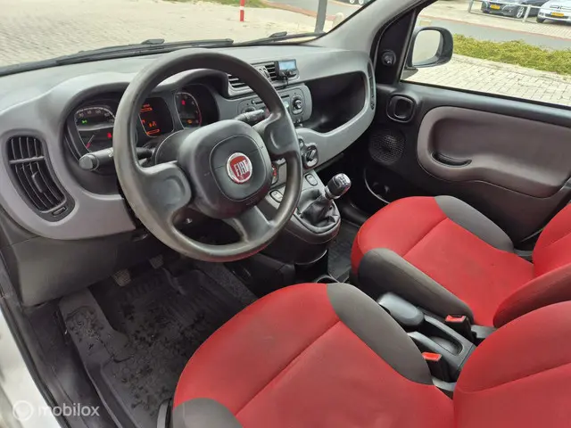 Fiat Panda 0.9 TwinAir Edizione Cool AIRCO 2015 Benzine 10