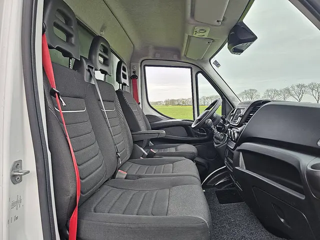 Iveco Daily 35C16 2023 Diesel 7