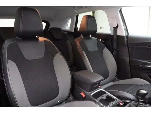 Opel Grandland X 1.2 Turbo Innovation 2019 Benzine 10