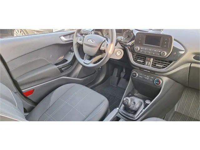 Ford Fiesta 1.1 2018 Benzine 8