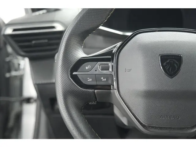 Peugeot 208 PureTech 100 GT 2024 Benzine 44