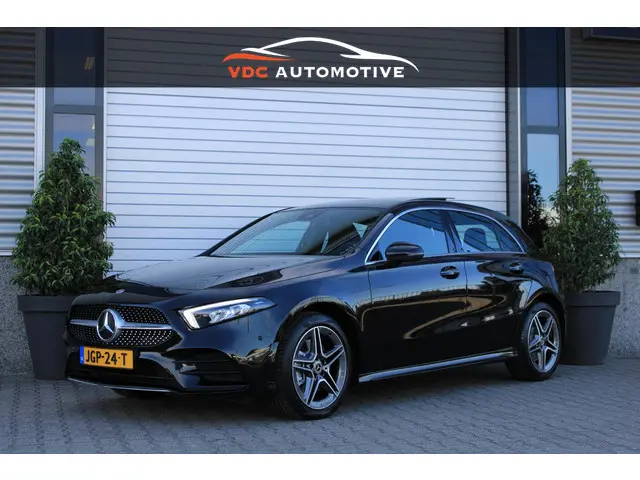 Mercedes-Benz A-Klasse 250 e AMG 2022 Hybride Benzine