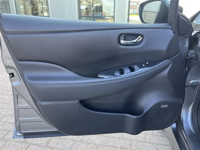 Nissan Leaf Tekna 40 kWh 2022 Elektrisch 11
