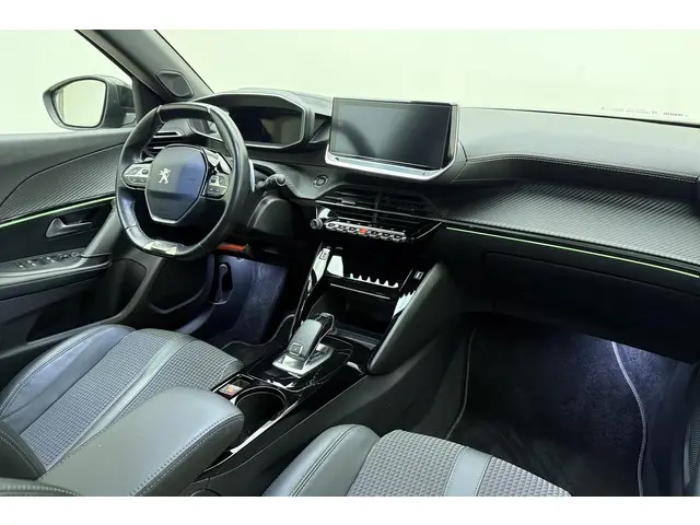 Peugeot 2008 1.2 PureTech GT-Line 2020 Benzine 14